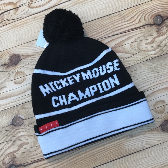 Disney by Neff Mickey Mouse Winter POM Hat - Picture 10 of 15